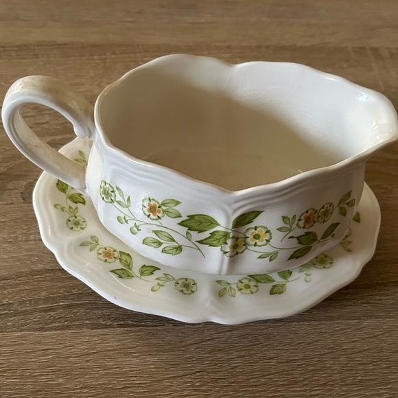 VTG Petite Flora Ironstone Gravy Boat 2 Piece Boat And Dish Floral - Picture 9 of 13